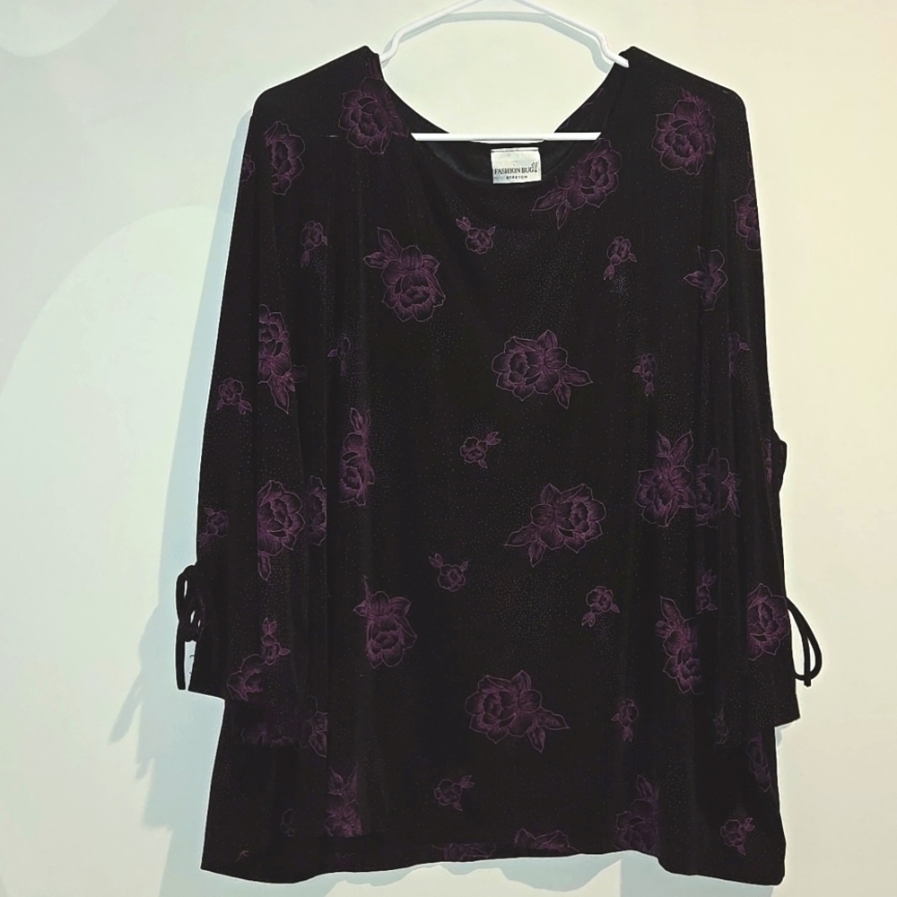 Fashion Bug black purple floral top. Size 2X  Size tag missing.
